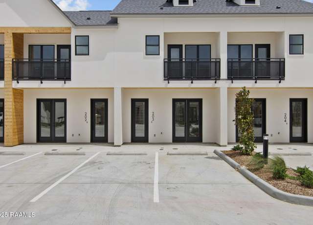 Property at 1510 Kaliste Saloom #203, Lafayette, LA 70508, 2 beds, 2.5 baths