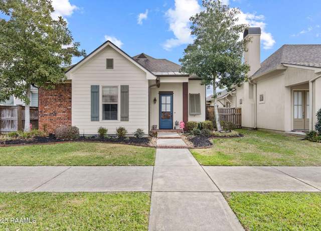 Property at 103 Mont De Marsan Dr, Lafayette, LA 70507, 3 beds, 2 baths