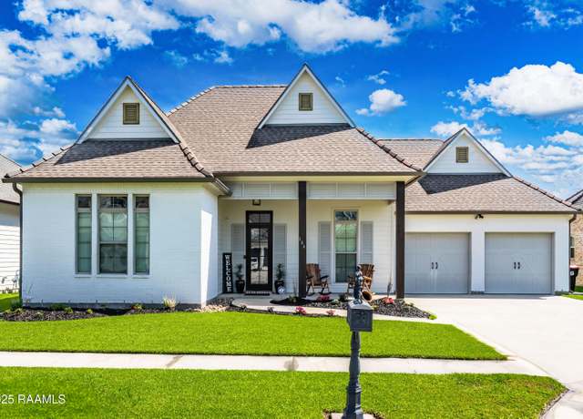 Property at 104 Peaceful Hollow Ln, Lafayette, LA 70508, 4 beds, 3.5 baths