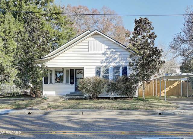 Property at 519 Mudd Ave, Lafayette, LA 70501, 3 beds, 2 baths