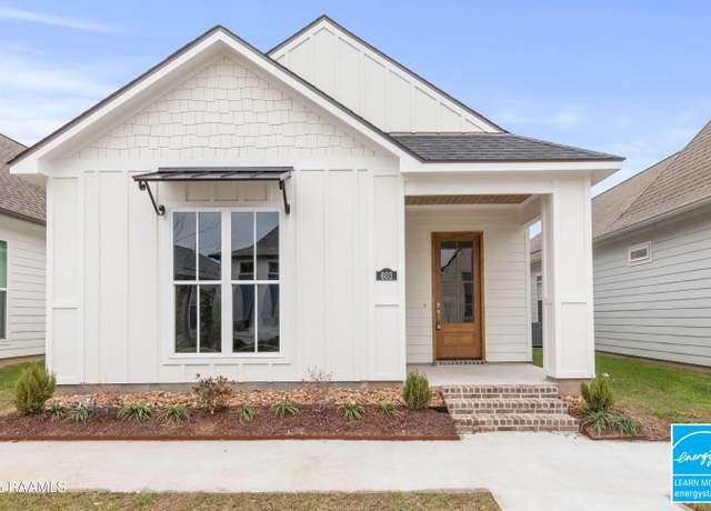 Property at 603 Bourdette Dr, Lafayette, LA 70507, 3 beds, 2.5 baths