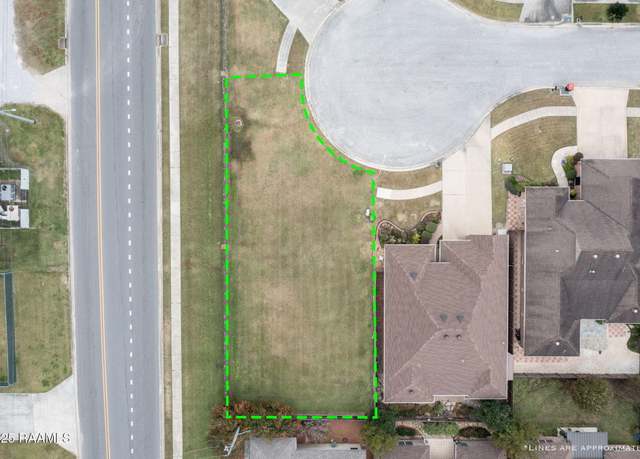 Property at 100 Baltimore Ln, Lafayette, LA 70506