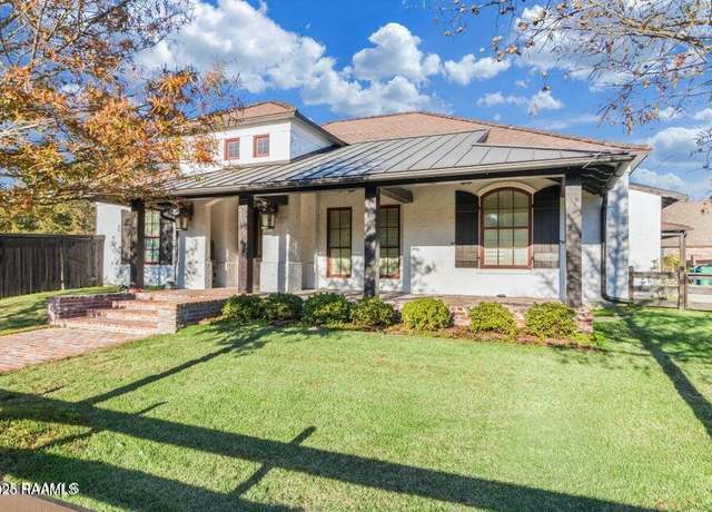 Property at 220 Edgewood Ave, Rayne, LA 70578, 3 beds, 3 baths