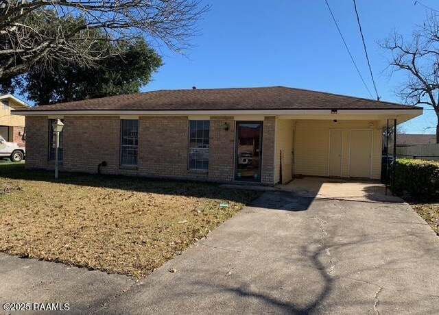 Property at 110 Federal St, Lafayette, LA 70506, 3 beds, 2 baths