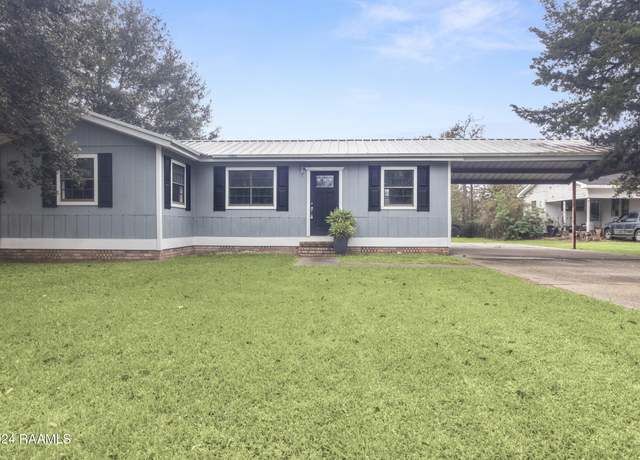 Property at 8503 Weeks Island Rd, New Iberia, LA 70560, 3 beds, 2 baths