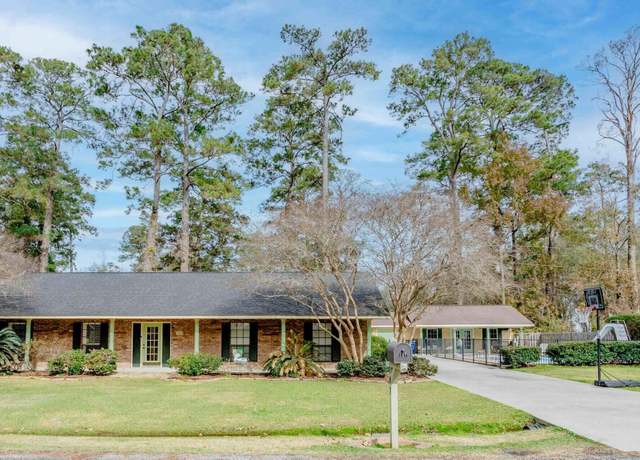 Property at 147 Whispering Pines Ln, Eunice, LA 70535, 3 beds, 2 baths
