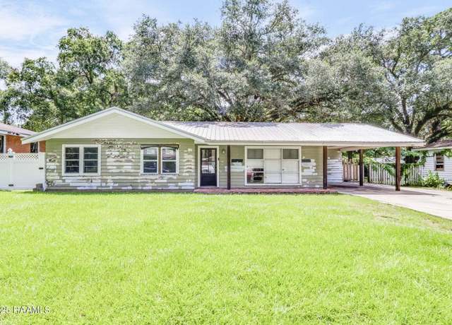 Property at 106 Homas Rd, Lafayette, LA 70501, 3 beds, 1.5 baths
