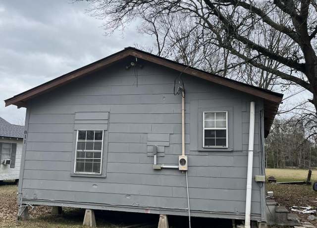 Property at 811 Soloman Ave, Abbeville, LA 70510, 2 beds, 1 bath