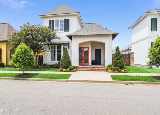 Property at 102 Catamaran Dr, Youngsville, LA 70592, 3 beds, 2.5 baths