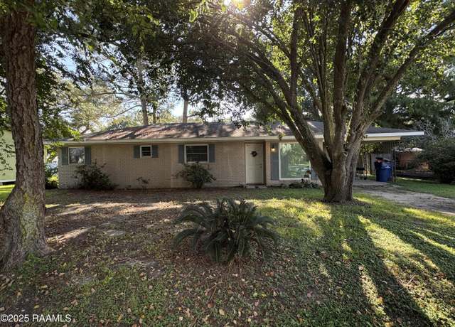 Property at 109 Latour St, Kaplan, LA 70548, 3 beds, 1.5 baths