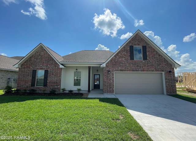 Property at 116 Garden Meadows Dr, Lafayette, LA 70506, 4 beds, 2 baths