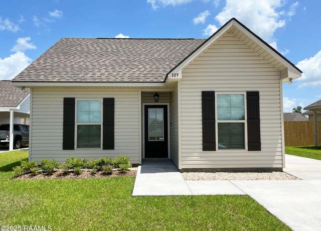 Property at 109 Cranston Ct, Lafayette, LA 70507, 3 beds, 2 baths