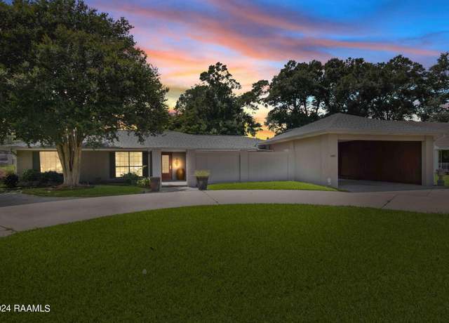 Property at 4901 N University Ave, Carencro, LA 70520, 3 beds, 2 baths