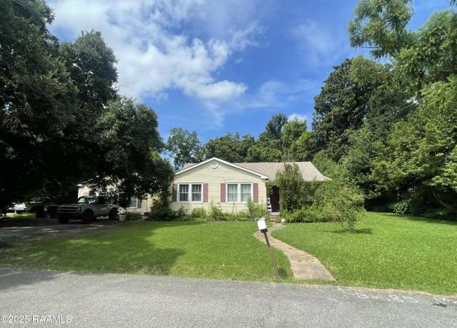 Property at 453 Holden Ave, Lafayette, LA 70506, 3 beds, 2 baths
