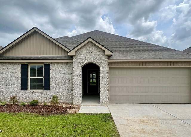 Property at 308 White Pine Dr, Lafayette, LA 70501, 3 beds, 2 baths