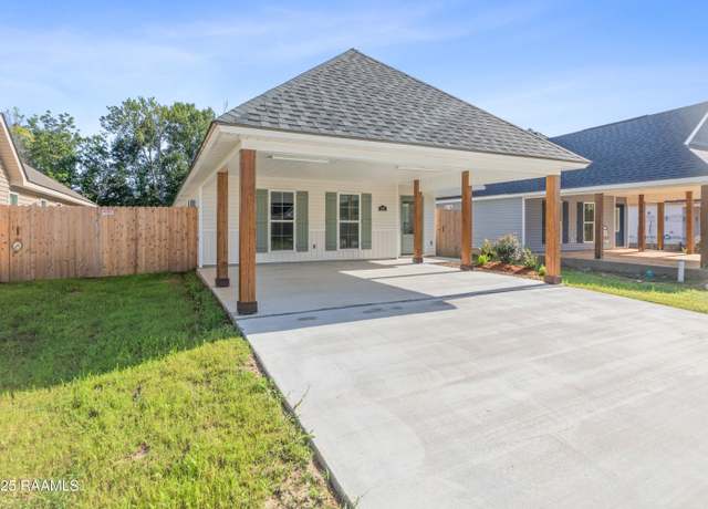 Property at 232 Camerons Cove Dr, Carencro, LA 70520, 3 beds, 2 baths