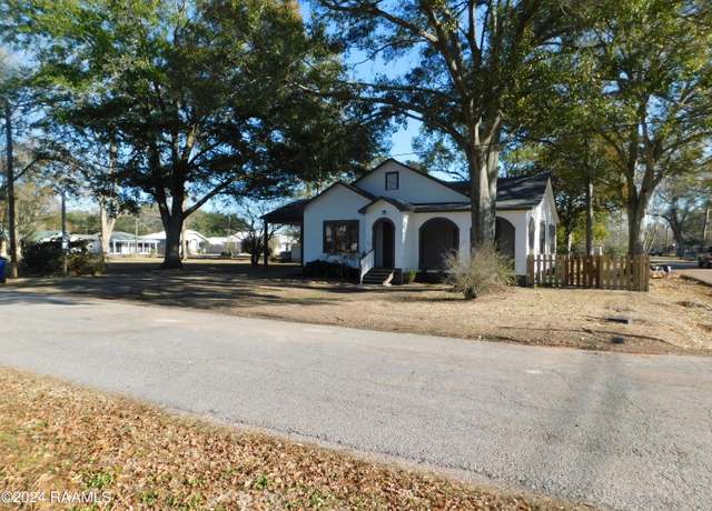 Property at 203 E Pioth St Unit B, Church Point, LA 70525, 3 beds, 2 baths