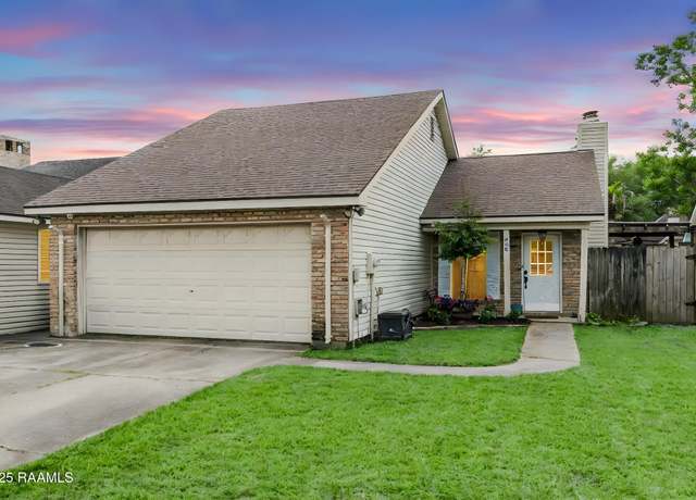 Property at 400 Mustang St, Lafayette, LA 70506, 3 beds, 2 baths