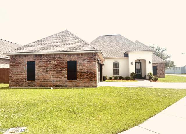 Property at 120 Atmos Energy Dr, Lafayette, LA 70506, 4 beds, 3 baths