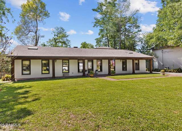 Property at 306 Laurence Ave, Lafayette, LA 70503, 4 beds, 4 baths