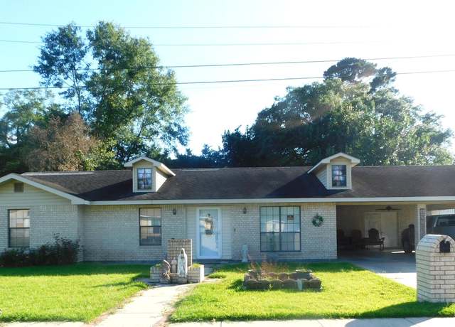 Property at 603 W Point Dr, Church Point, LA 70525, 3 beds, 2 baths