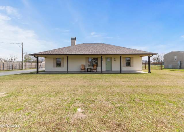 Property at 305 Reggie Rd, Duson, LA 70529, 3 beds, 2 baths