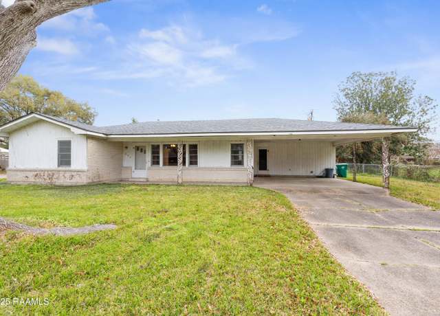 Property at 206 Arnould Blvd, Lafayette, LA 70506, 3 beds, 2 baths