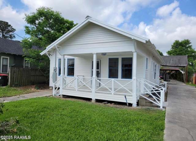 Property at 314 Monroe St, Lafayette, LA 70501, 3 beds, 2 baths