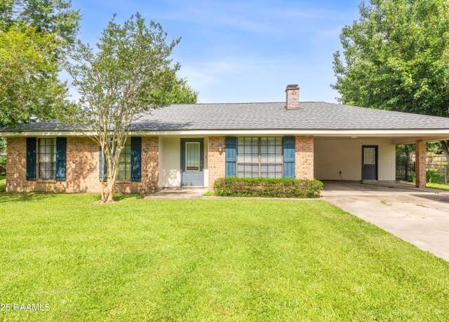 Property at 112 Vivian Dr, Lafayette, LA 70508, 3 beds, 2 baths