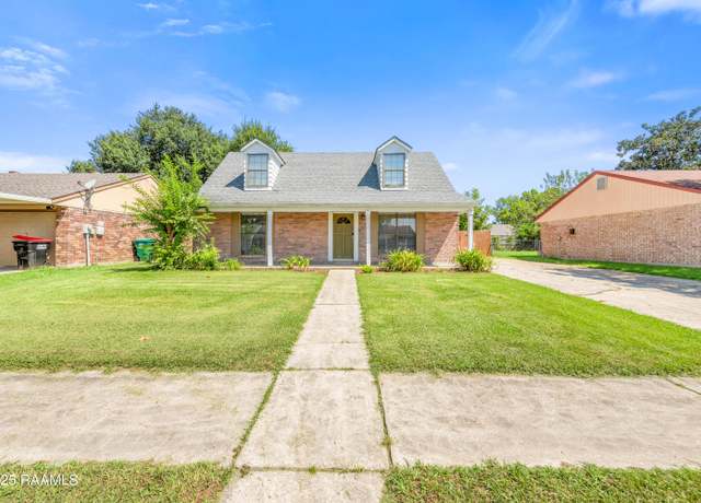 Property at 313 Toulouse Dr, Lafayette, LA 70506, 4 beds, 2 baths