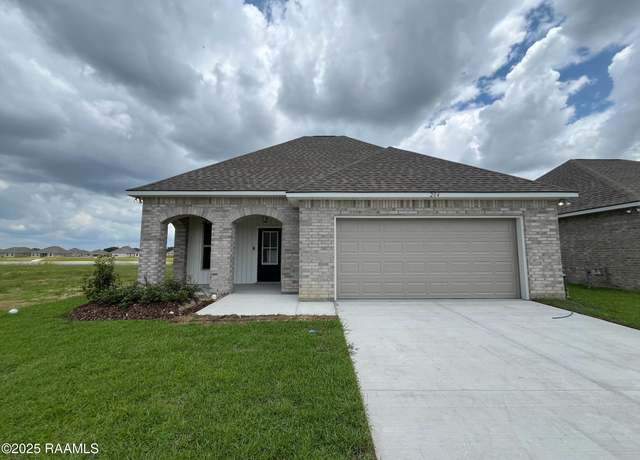 Property at 204 Wakely Ct, Lafayette, LA 70506, 3 beds, 2 baths