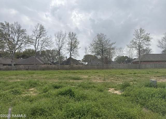 Property at 206 Spring Meadow Dr, Broussard, LA 70518