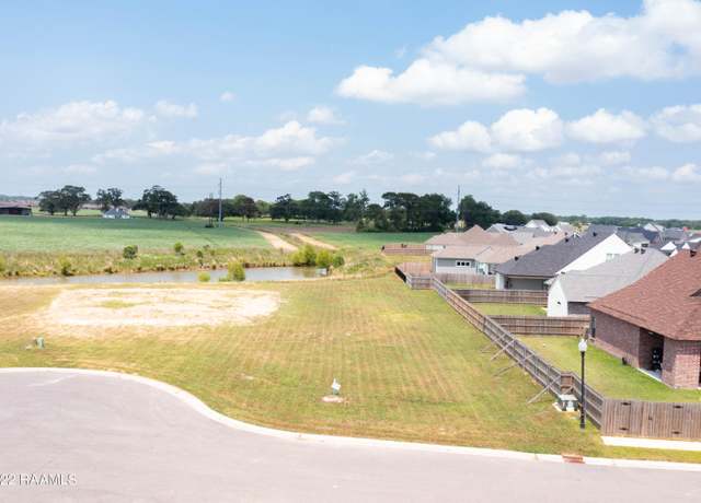 Property at 100 Maebeth Ln, Youngsville, LA 70592