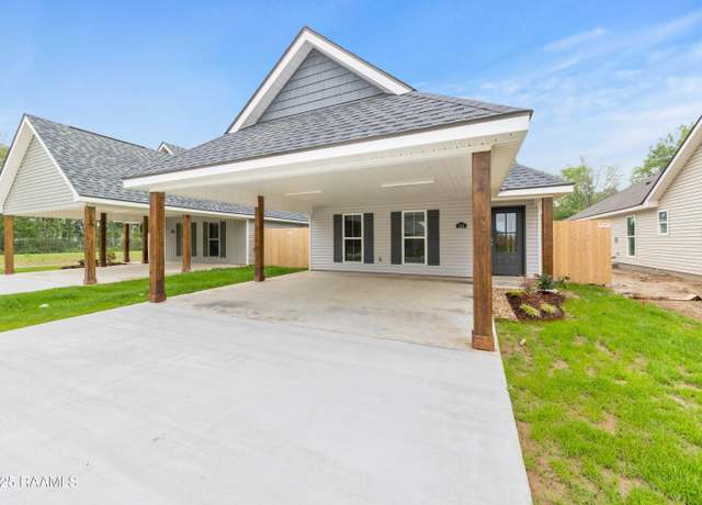 Property at 238 Camerons Cove Dr, Carencro, LA 70520, 3 beds, 2 baths