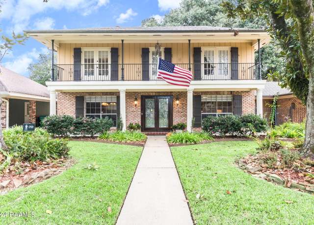 Property at 217 Bellridge Dr, Lafayette, LA 70506, 4 beds, 2.5 baths