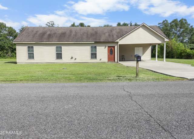 Property at 1146 Madeline Heights Rd, Breaux Bridge, LA 70517, 3 beds, 2 baths