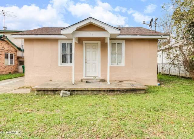 Property at 705 N Sterling St, Lafayette, LA 70501, 3 beds, 2 baths