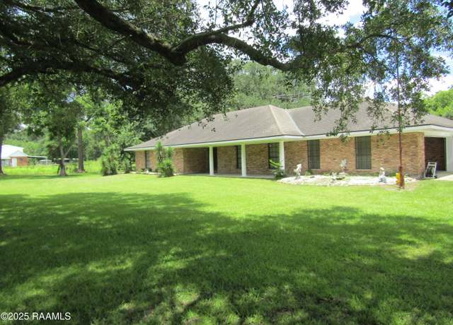 Property at 5003 Verot School Rd, Youngsville, LA 70592, 3 beds, 3 baths