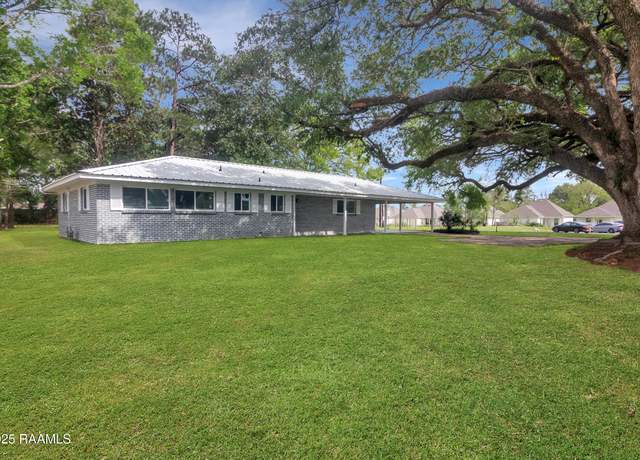 Property at 4100 Moss St, Lafayette, LA 70507, 3 beds, 2 baths