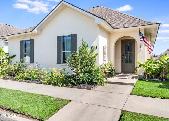 Property at 123 Laurel Grove Blvd, Youngsville, LA 70592, 3 beds, 2 baths