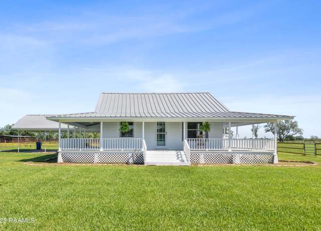 Property at 17604 Dalton Rd, Kaplan, LA 70548, 3 beds, 2 baths
