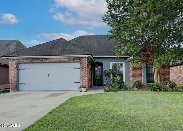 Property at 245 Ivory St, Lafayette, LA 70506, 4 beds, 2 baths