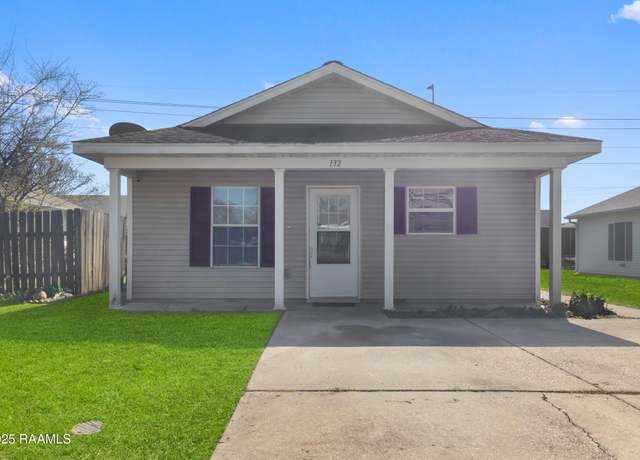 Property at 132 E Gilman Rd, Lafayette, LA 70501, 4 beds, 2 baths