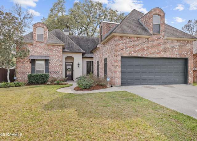 Property at 305 Kaiser Dr, Lafayette, LA 70508, 4 beds, 2 baths