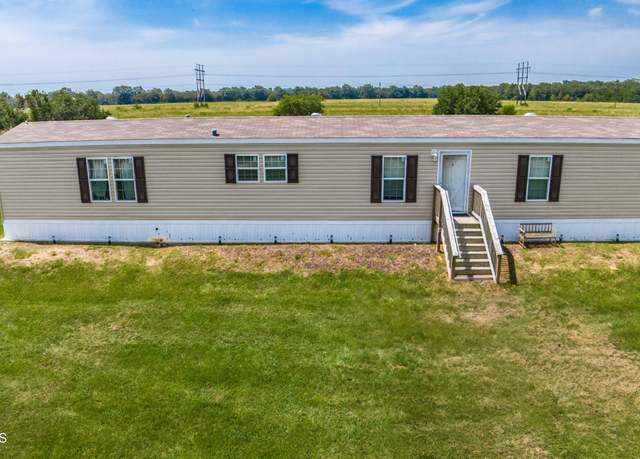 Property at 10013 W Congress St, Rayne, LA 70578, 3 beds, 2 baths