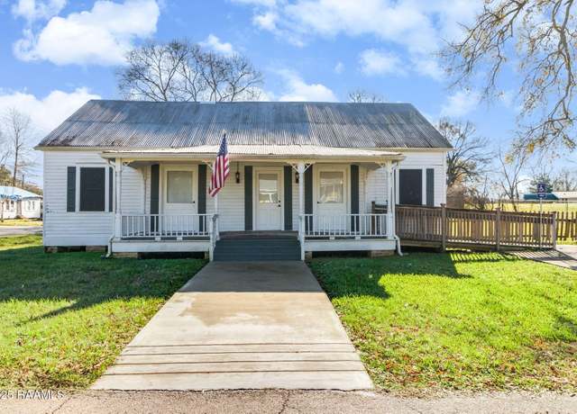 Property at 305 S Bridge St, Washington, LA 70589, 3 beds, 3 baths