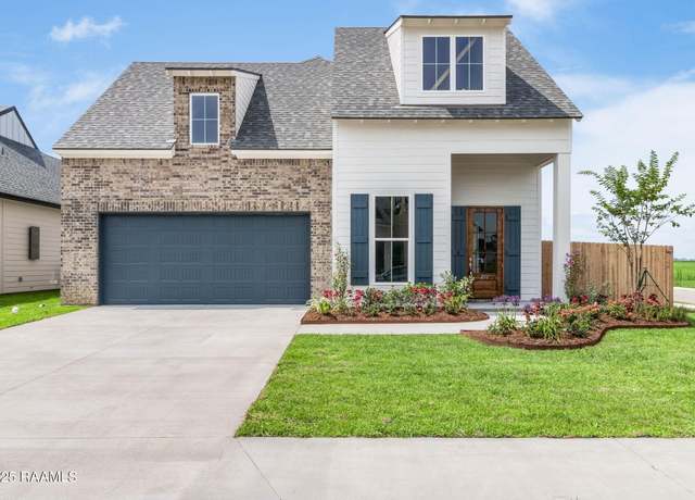 Property at 211 Buenos Aires Ave, Youngsville, LA 70592, 4 beds, 3 baths