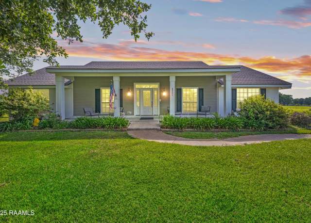 Property at 8001 Alpha Rd, Abbeville, LA 70510, 3 beds, 2 baths