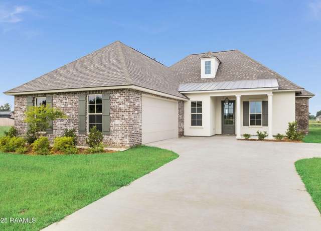 Property at 306 Sweet Harvest Rd, Youngsville, LA 70592, 4 beds, 3 baths