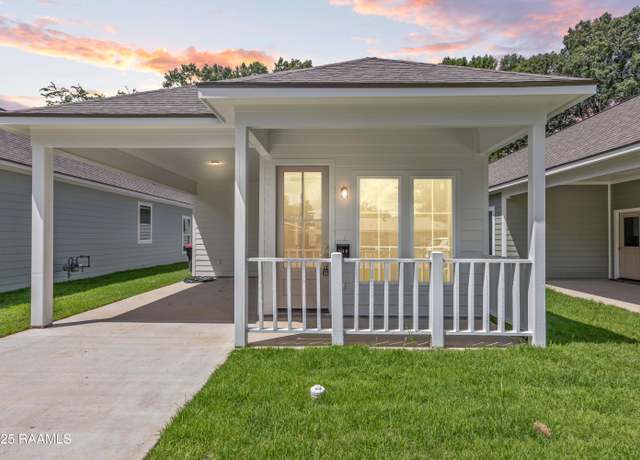 Property at 146 Catherine St Unit B, Lafayette, LA 70503, 3 beds, 2 baths